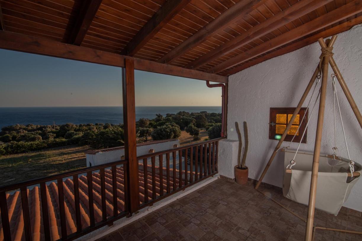 Ligres Beach - 2 Bedrooms Apartment Sea View Agia Paraskevi  Exterior foto